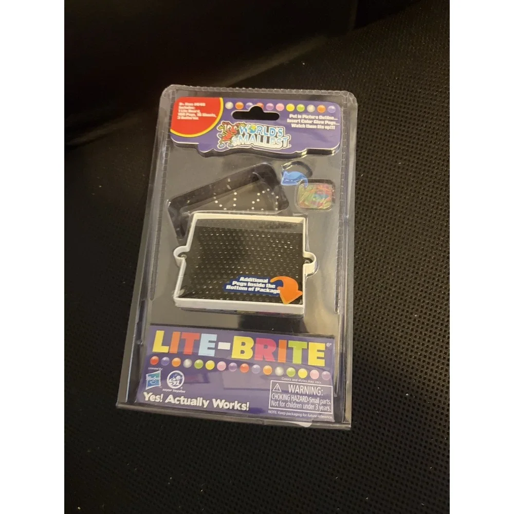 World's Smallest Lite-Brite Game Travel Sized NEW‎ Sealed